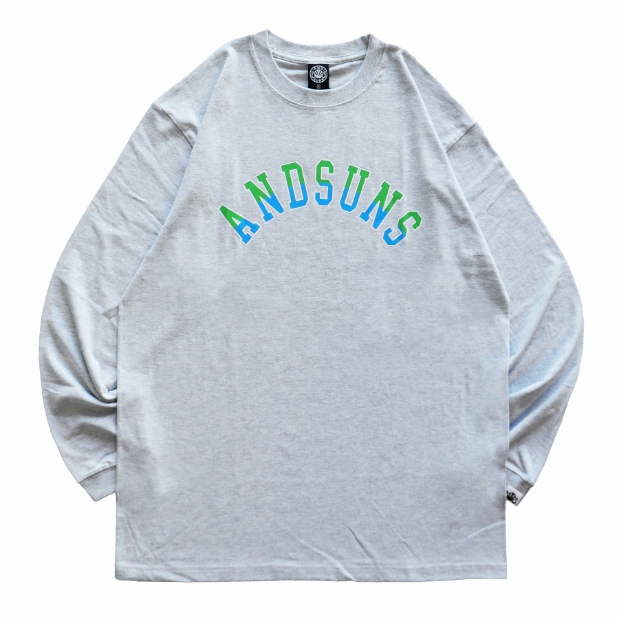 ANDSUNS : ATLETIC ARCH LOGO LS TEE