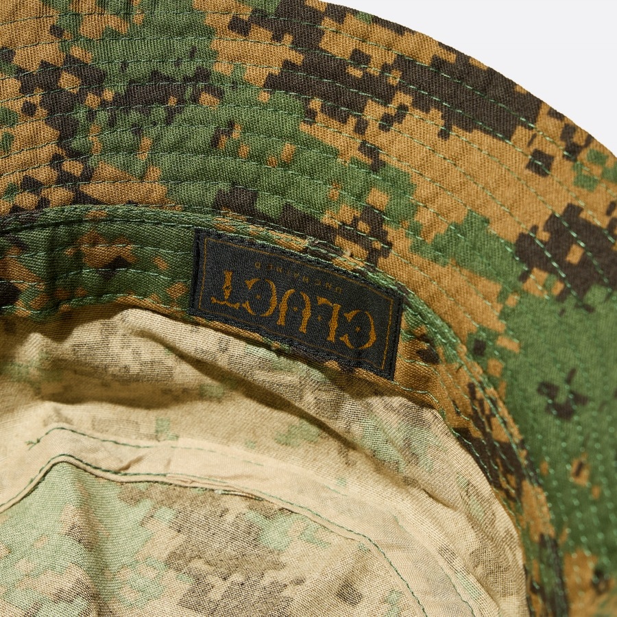 CLUCT : FOWLER [HAT]