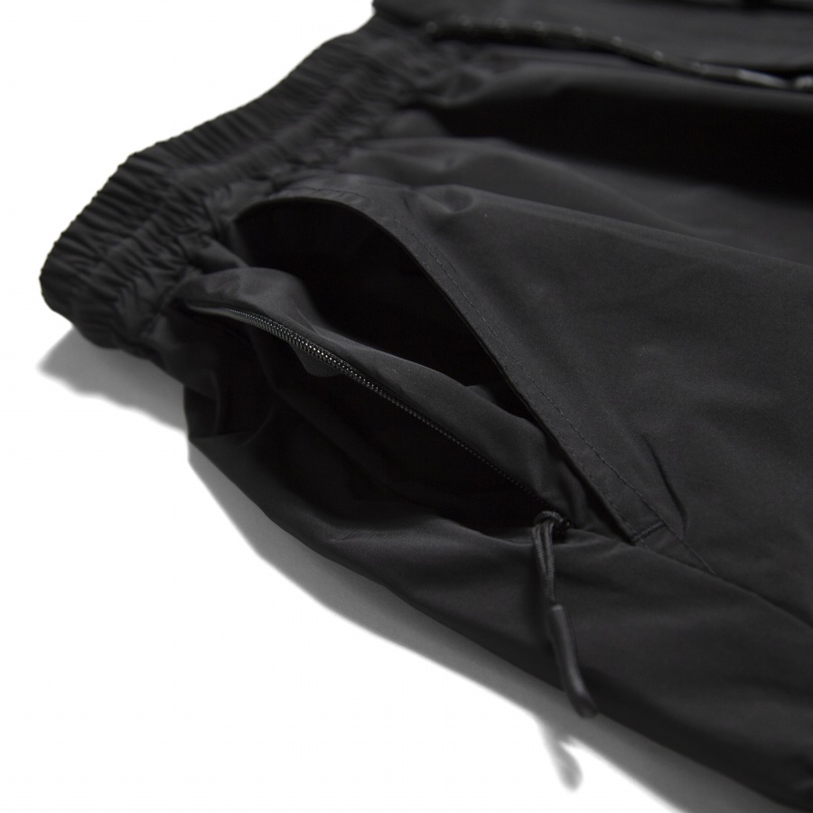 HAIGHT : RAIDBACK CARGO SHORTS