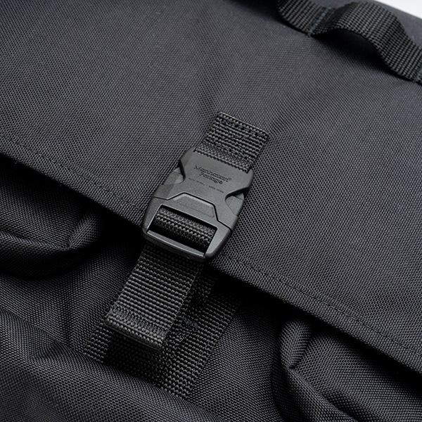 430 : MF MESSENGER BAG L