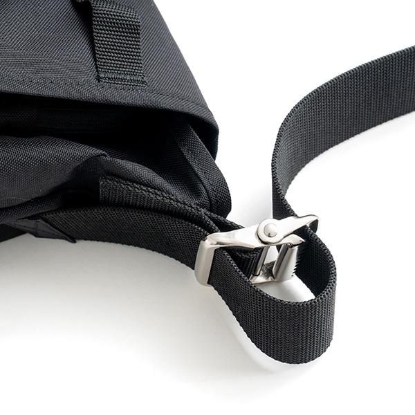 430 : MF MESSENGER BAG L