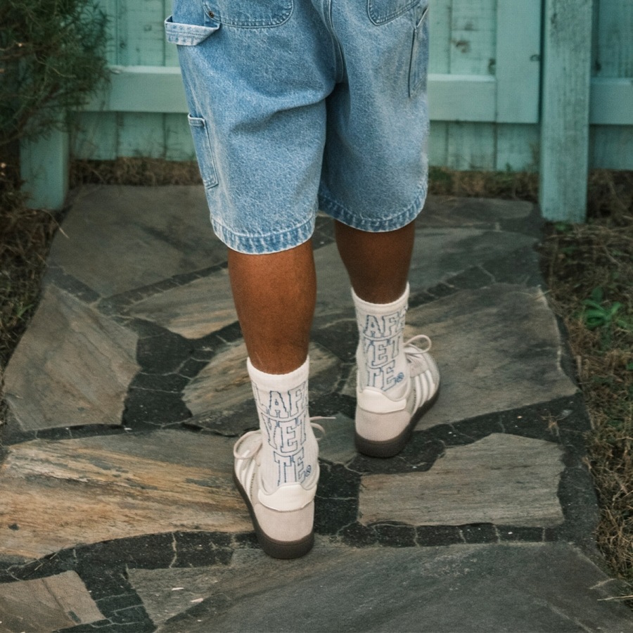 LFYT : LINE BREAK SOCKS