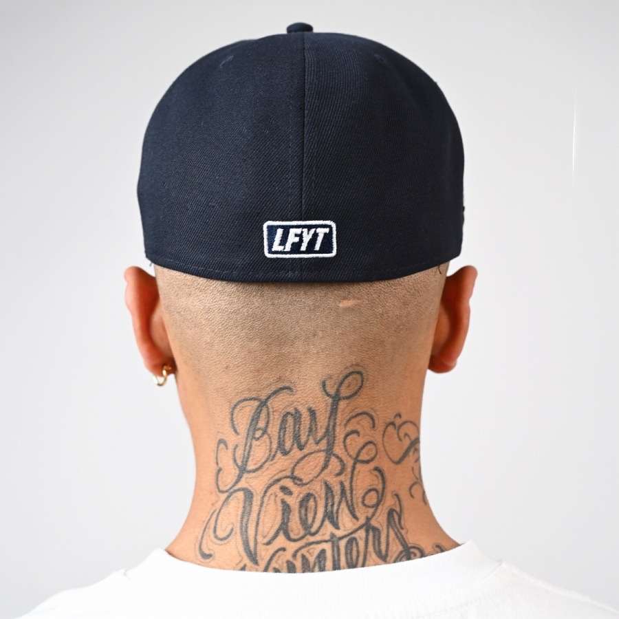 LFYT : LFYT × NEW ERA LF LOGO 59FIFTY FITTED CAP ”EXPLORER”
