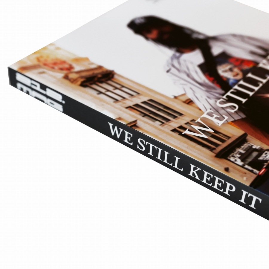 212.MAG : #30 “WE STILL KEEP IT”