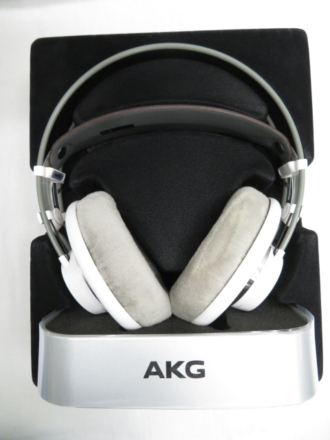 AKG K701-Y3 モニターヘッドホン (オープンエアー) メーカー再生