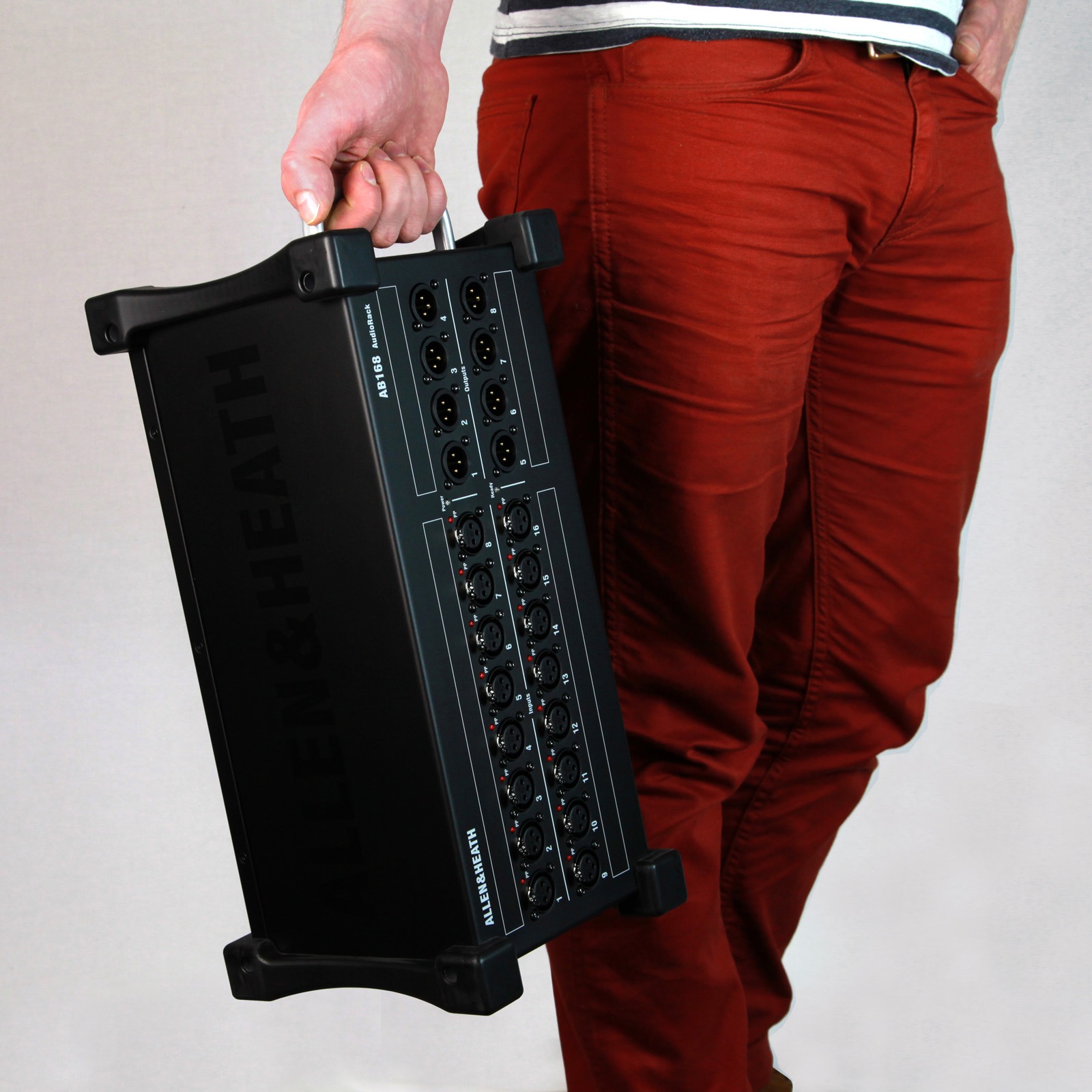 Allen & Heath AB168 Qu、ME用I/O拡張ユニット | Hibino.com ヒビノ