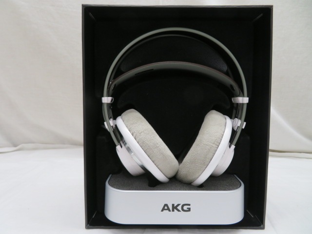 AKG K701-Y3 モニターヘッドホン (オープンエアー) メーカー再生品