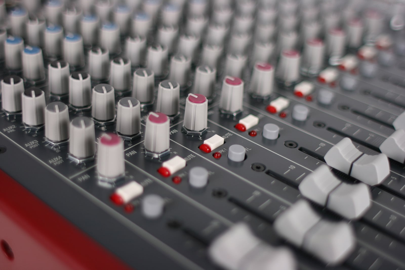 Allen & Heath ZED-14 アナログミキサー | Hibino.com ヒビノ公式