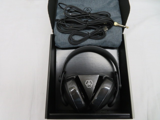 AKG K361-BT-Y3 Bluetooth 密閉型ワイヤレスヘッドホン メーカー再生品