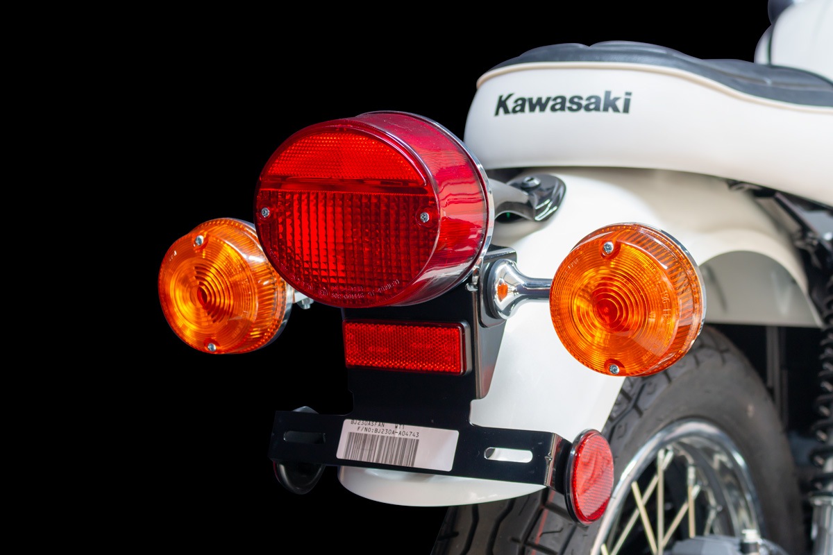W230 Z2テールランプキット | MODEL,W230 MEGRO S1 | FULNESS公式