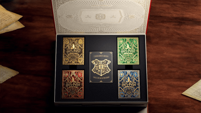 ハリー・ポッター トランプ コレクターズエディション Harry Potter Collector's Box Sets