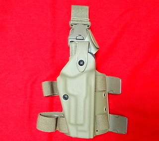 実物 迷彩 サファリランド 6005 73 ベレッタ 92 レッグホルスター 米軍実物 SAFARILAND サファリランド 92/96 6005-73 ホルスター