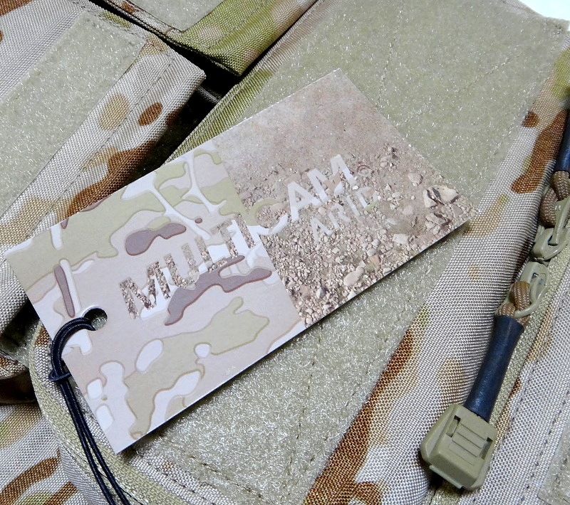 POUCH ZIP-ON PANEL MC ARID