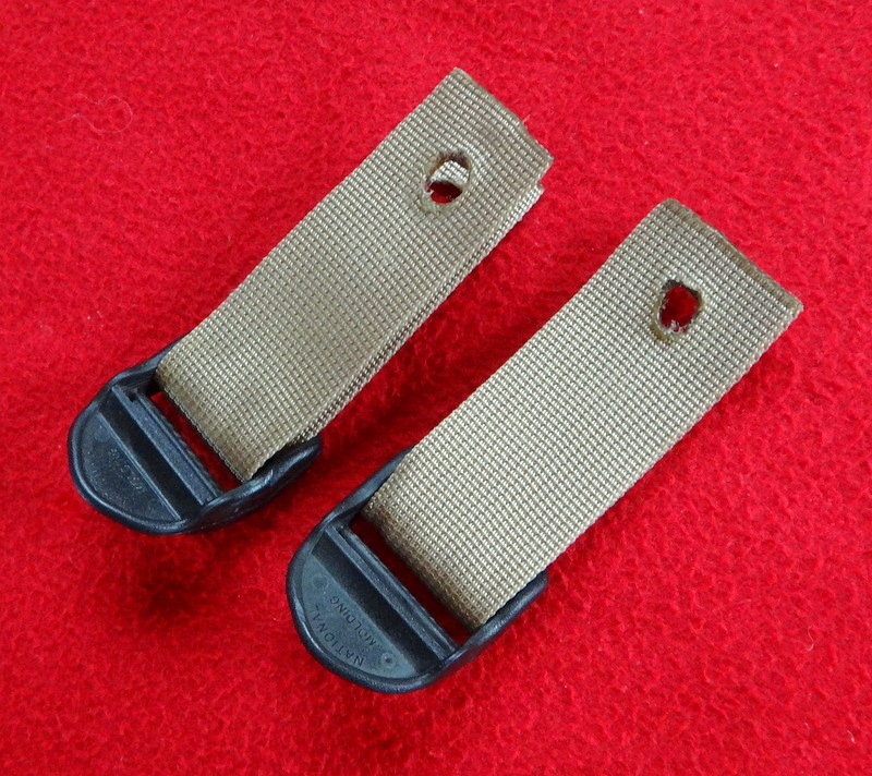 HELMET O2 MASK BUCKLES