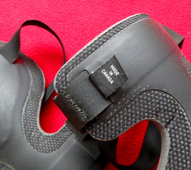 ARC'TERYX KNEE CAPS