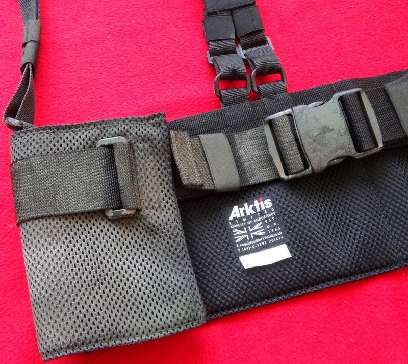 ARKTIS BACK COVERT MAG RIG