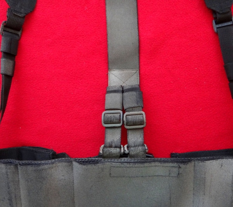 ARKTIS BACK COVERT MAG RIG