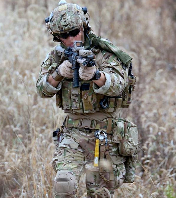 HINGE FRONT RADIO POUCH