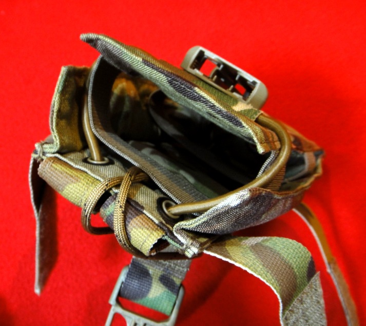 HINGE FRONT RADIO POUCH