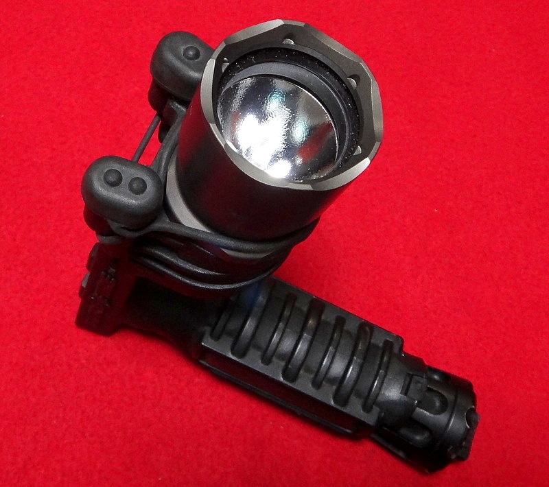 SUREFIRE M900A LIGHT BK