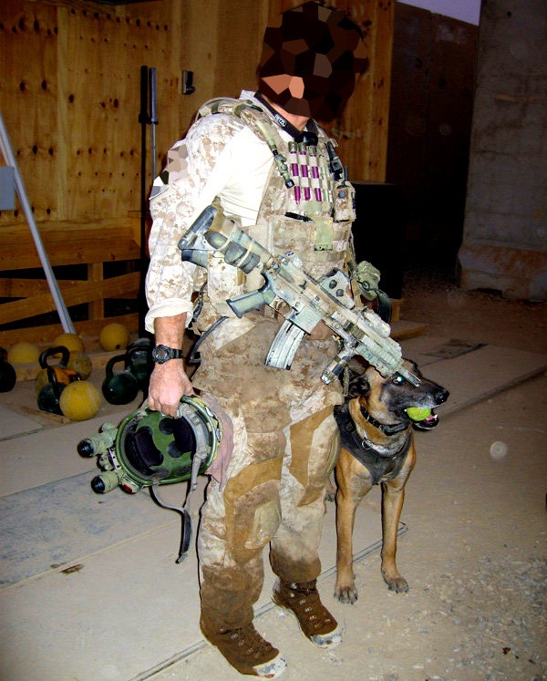 KNIGHT'S VERTICAL GRIP