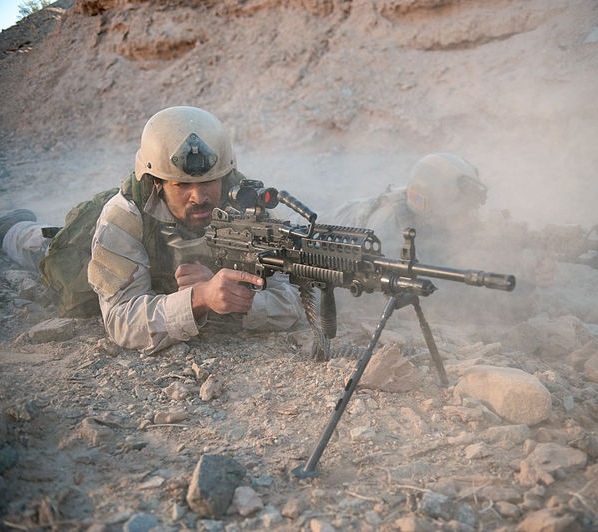 KNIGHT'S VERTICAL GRIP