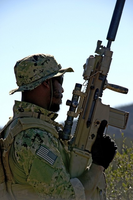 KNIGHT'S VERTICAL GRIP