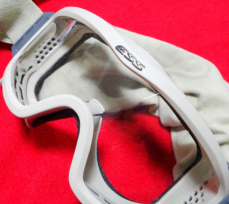 ESS PROFILE GOGGLES TAN