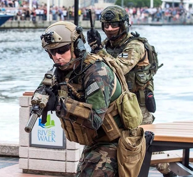 AVS MBITR RADIO POUCH CO