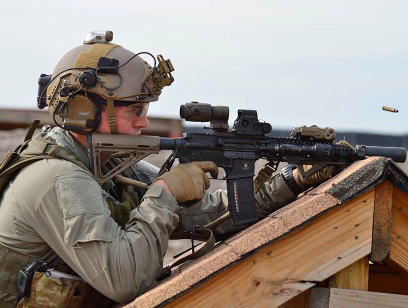 EOTECH L3 G23 MAGNIFIER