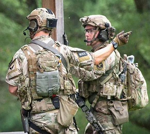 LBT-6109A UTILITY POUCH