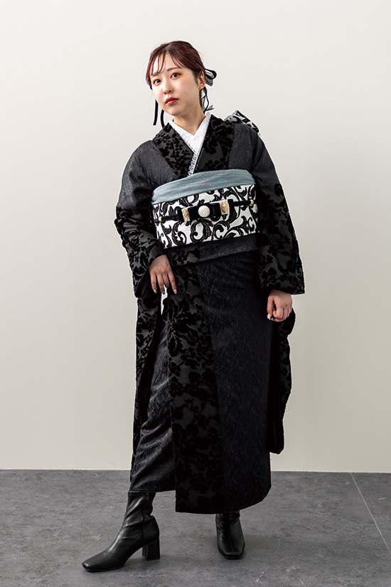 オールブラック×フラワーベロア