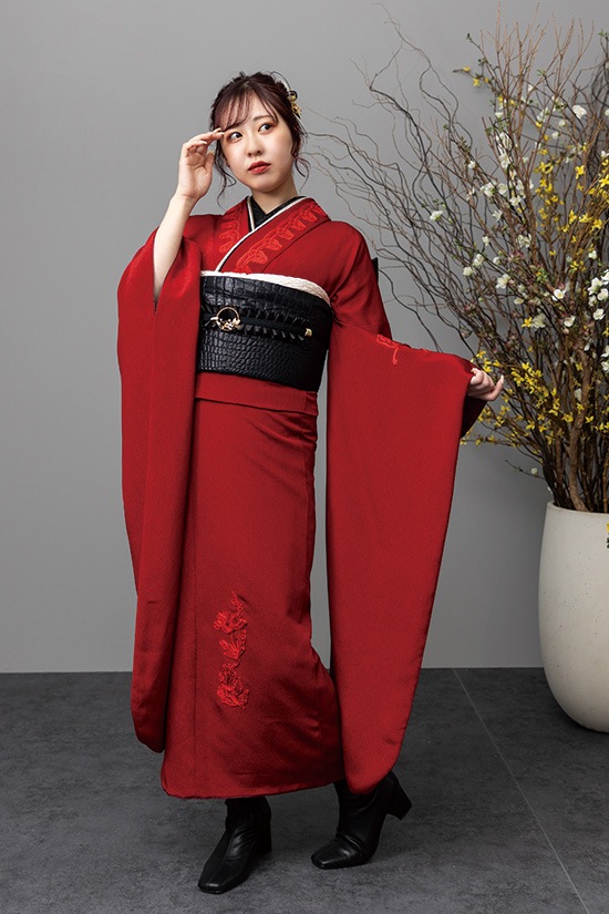 凛とした大人な赤