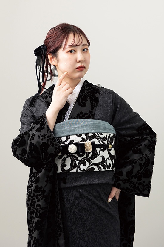 オールブラック×フラワーベロア