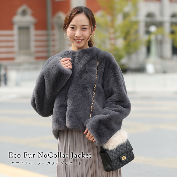 未使用✨ビバプレスト 人気横段 ラビット毛皮 ノーカラーコート ファー 軽量38 49,980】ラビットファーブルー毛皮コートノーカラー