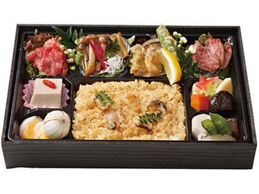 活きのアワビと霜降り和牛御膳