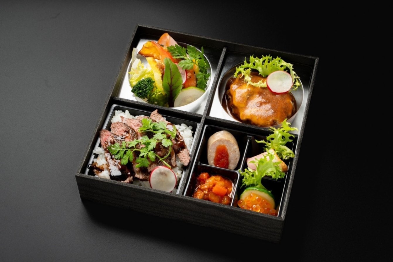 KAKITUBATA 杜若～特選イチボ肉のタリアータとトリュフ香る自家製ハンバーグ弁当～