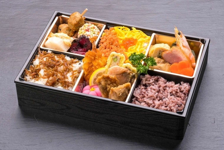 彩り幕の内　桜