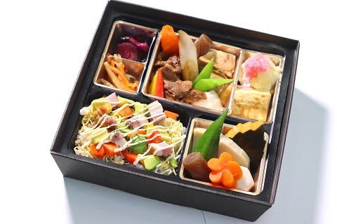 彩チラシとすき焼きの幕の内弁当