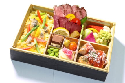 季節のパエリアとオーガニックステーキ＆厚切り牛タン＆チキンソテー