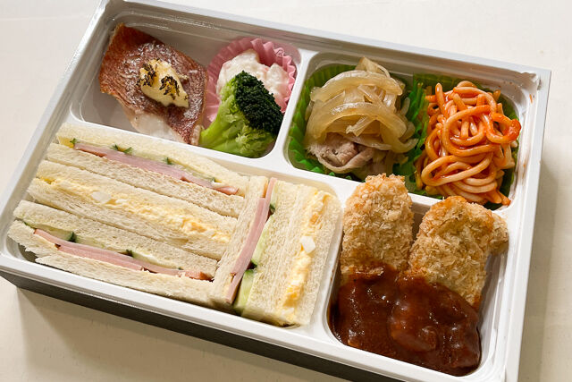 サンドイッチ弁当