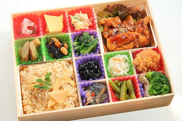 四季彩匠和膳～炊込み＆グリルチキン～