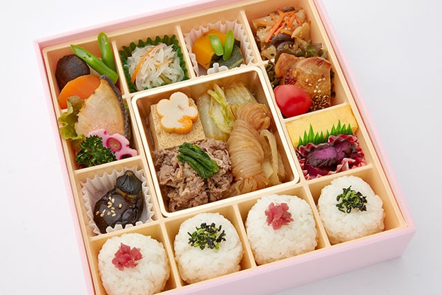 彩り菜膳～牛すきやき～