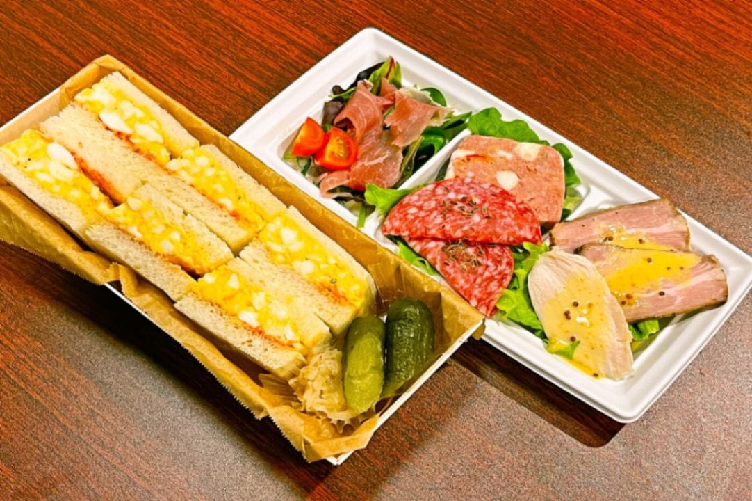 【3種のデリとサンドイッチセット】たまサラサンド