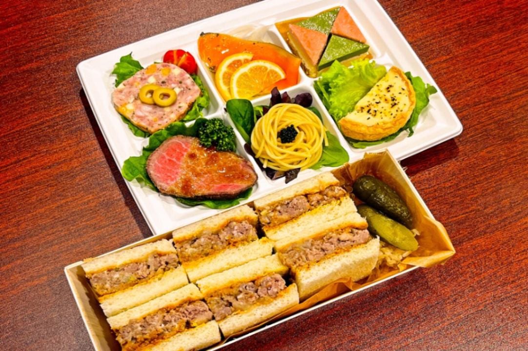 【6種のデリとサンドイッチセット】ハンバーグサンド