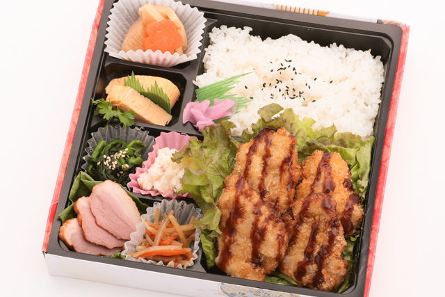 やわらか豚ヒレ彩り弁当