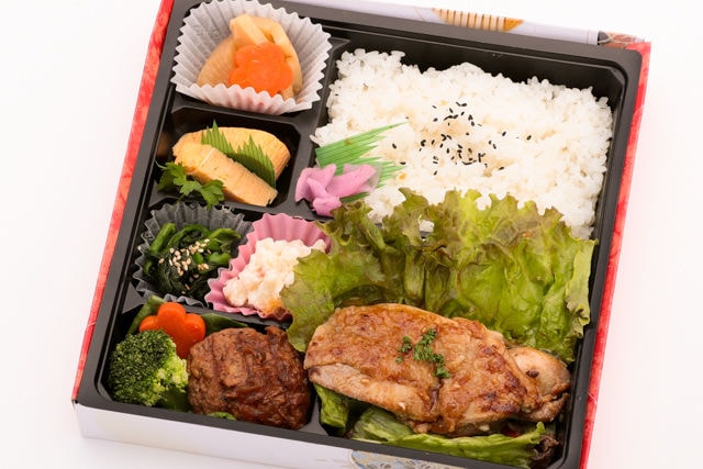 ガーリックチキンステーキ＆黒毛和牛手ごねハンバーグステーキ弁当