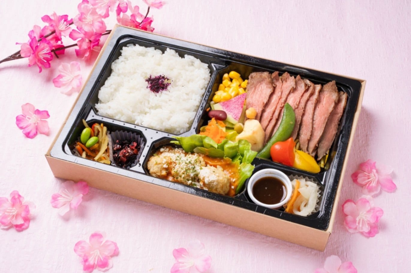 【春限定！】極選ステーキ&春キャベツと自家製肉団子のトマトクリーム煮御膳《上》