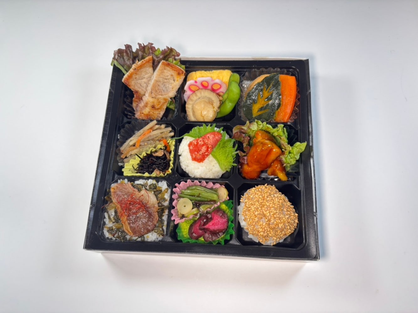 【ご好評につき限定価格2500→2160円でご奉仕！2月末日受注分迄限定！】お肉と美食御膳