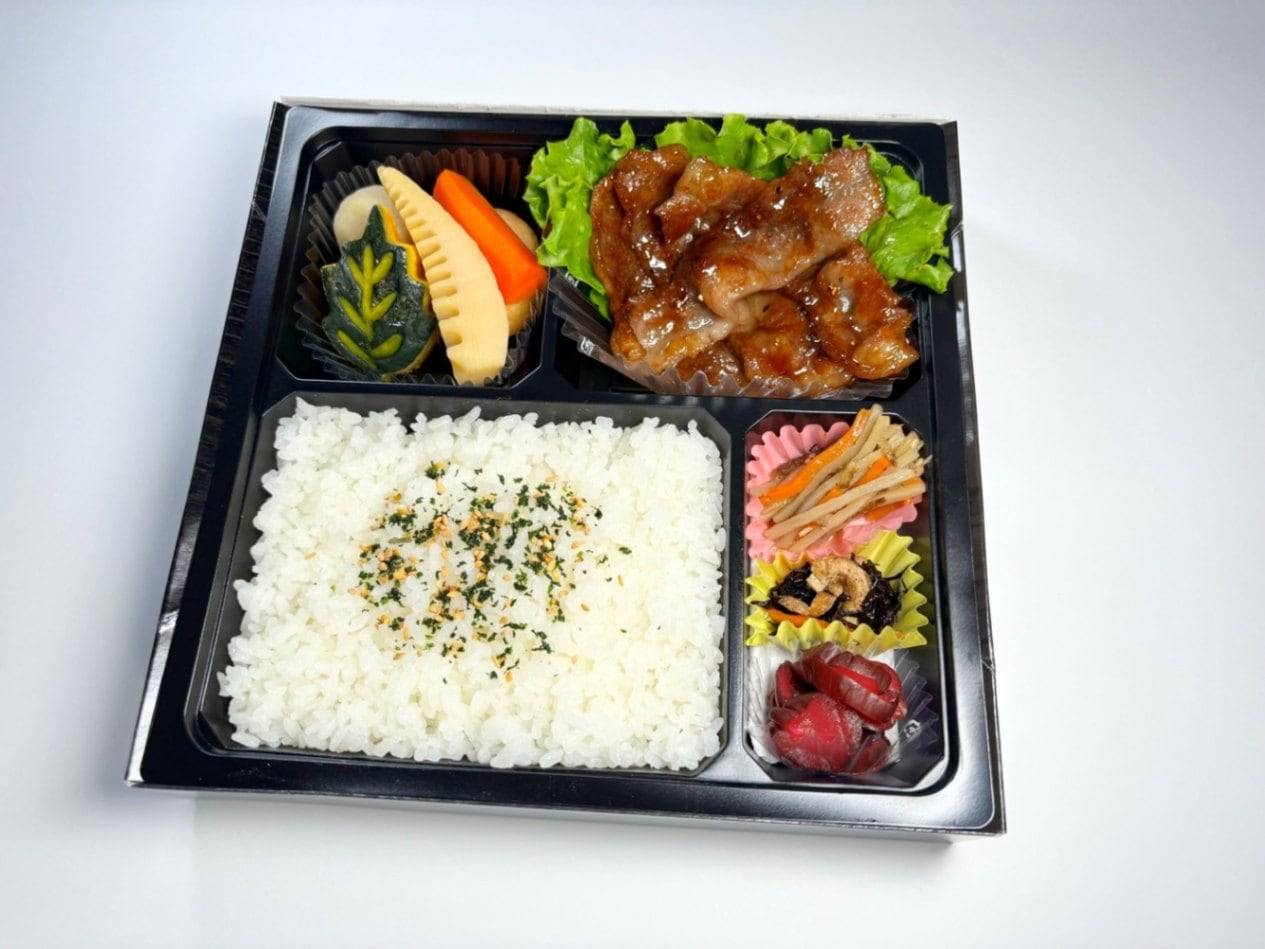 和牛カルビ旨辛ダレ焼肉御膳